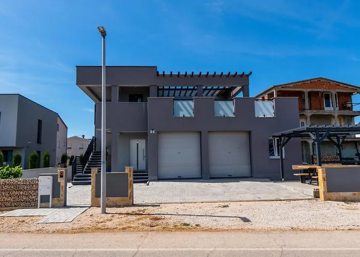 Zilajkovic Appartement Vir